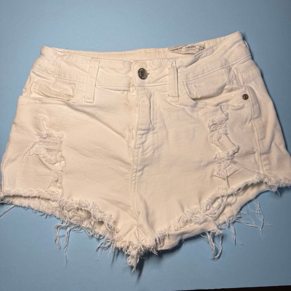 I & M Ariana Shorts High Waist Very Stretchy Distressed Size S (Bx 25)